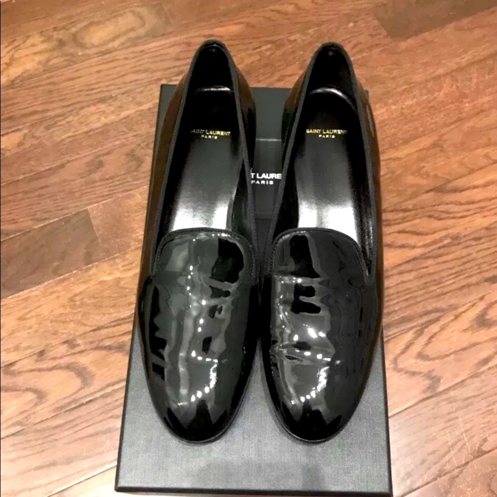 Brand New- Gorgeous Yves Saint Laurent loafers. Authentic - Picture 3 of 4